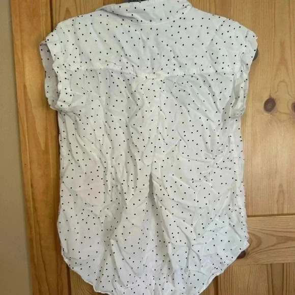 Women’s Button Down‎ Polka Dot Blouse Size Small - Picture 6 of 7